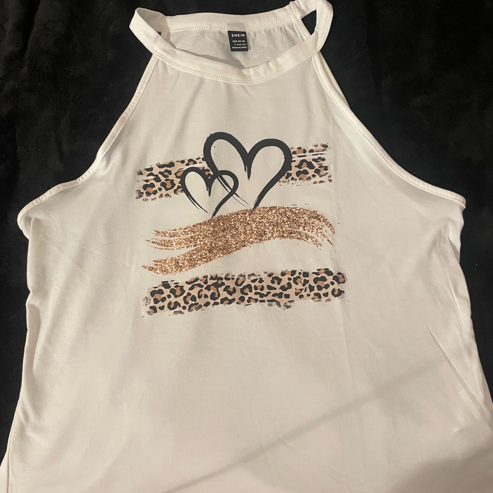 ☘️☘️White Halter Top with Heart and Leopard Print